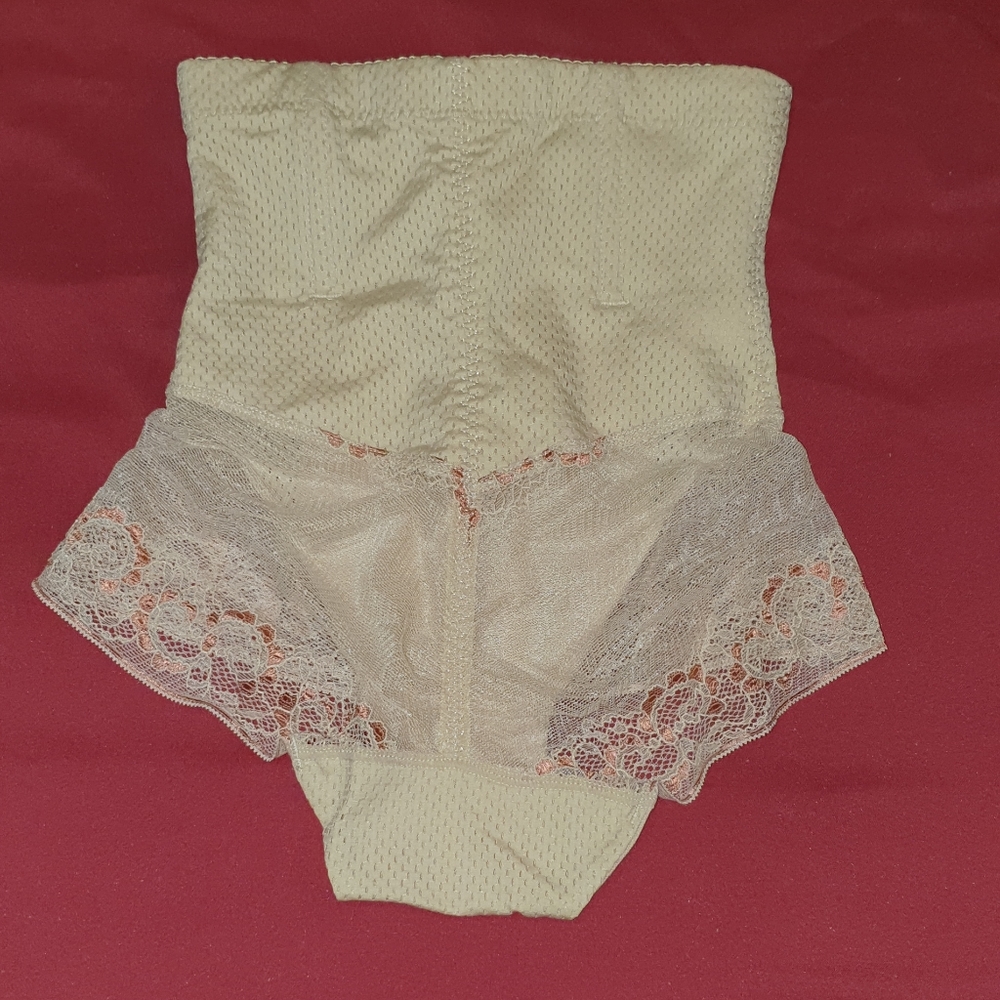 Spank - Picture 2 of 2